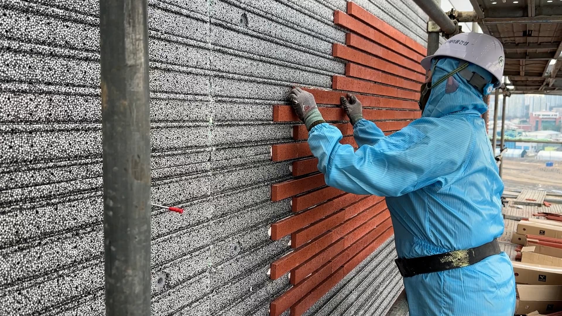 타일부착형 단열재